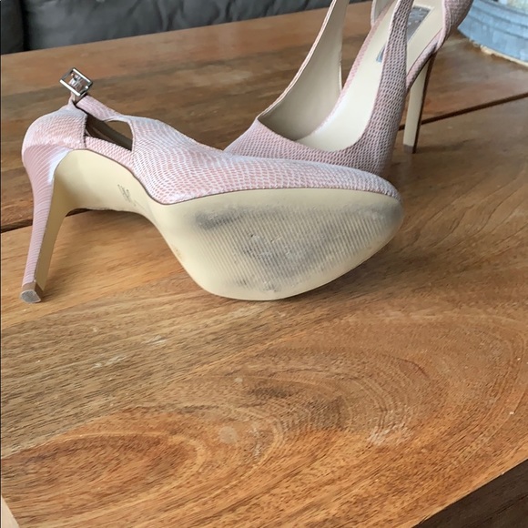 INC blush pink heel size 8 - Picture 3 of 3